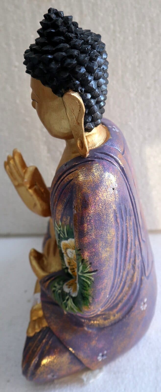 Buddha scultura il legno massello noce indiano o suar  cm 24x12x32h viola  e oro con fiori statua n 2 - 5
