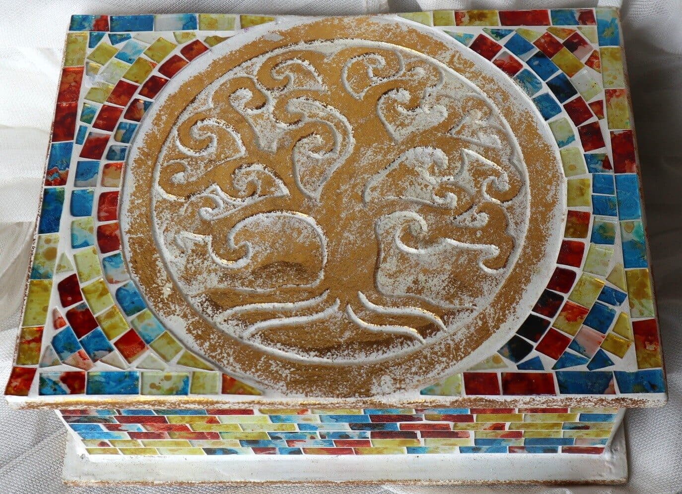 Scatola porta gioie in legno rifinata con mosaico di vetro Albero della vita multicolore - 2