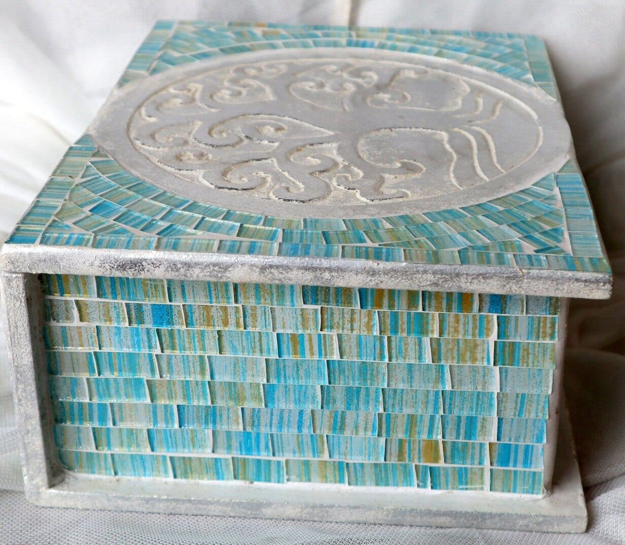 Scatola porta gioie in legno rifinata con mosaico di vetro Albero della vita celeste - 6