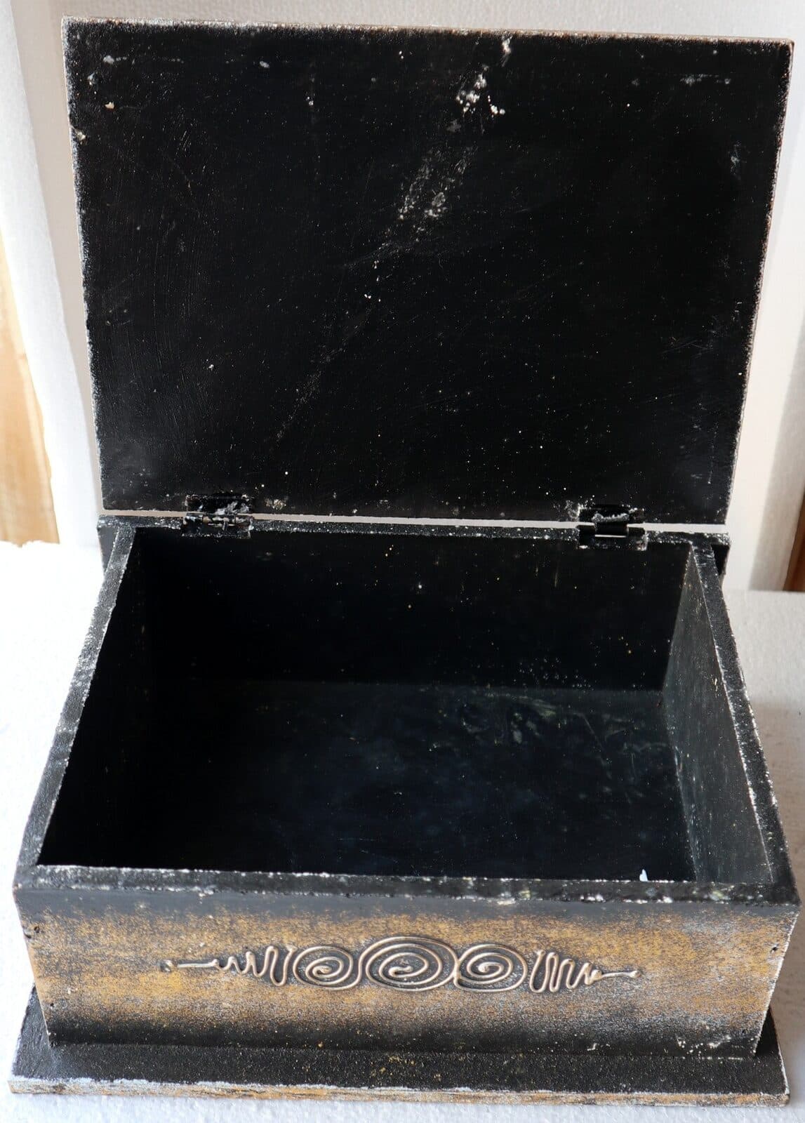Scatola porta gioie in legno con inciso Albero della vita color oro e bianco - 7