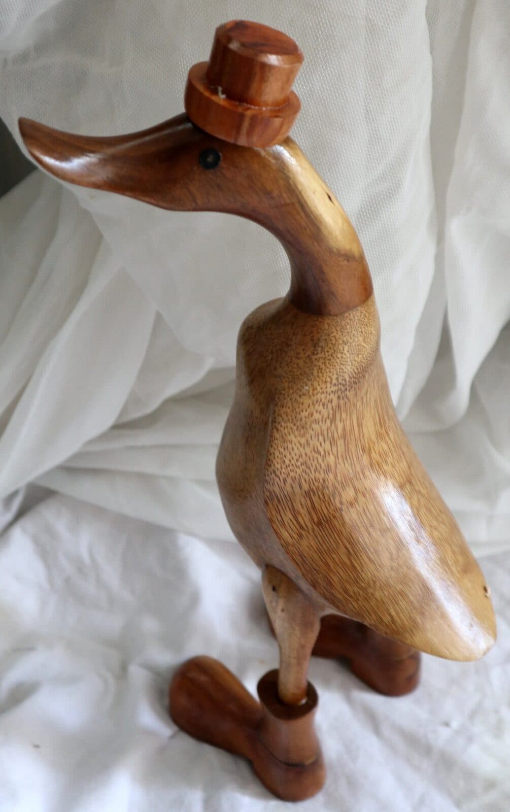 Papera Oca in Legno di Teak e Cocco 35 cm con Cappello e Stivali – Artigianato Indonesiano - 7