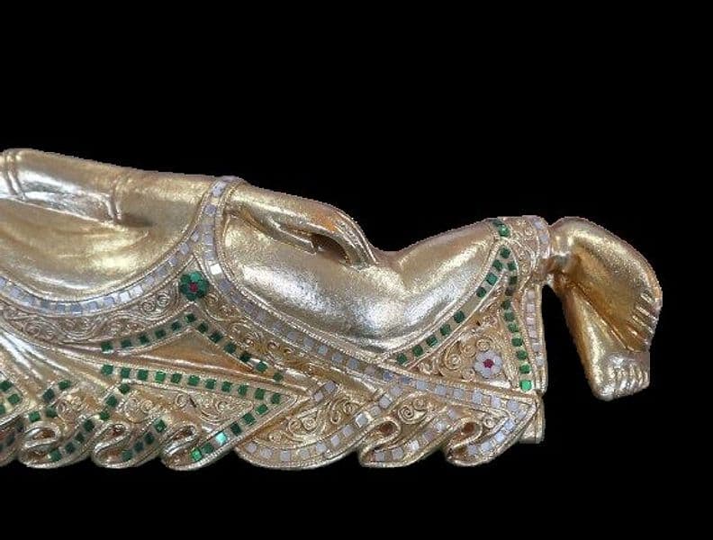 Buddha Thai Sdraiato in Foglia Oro e Specchietti – Scultura Artigianale 57x16x22 cm - 6