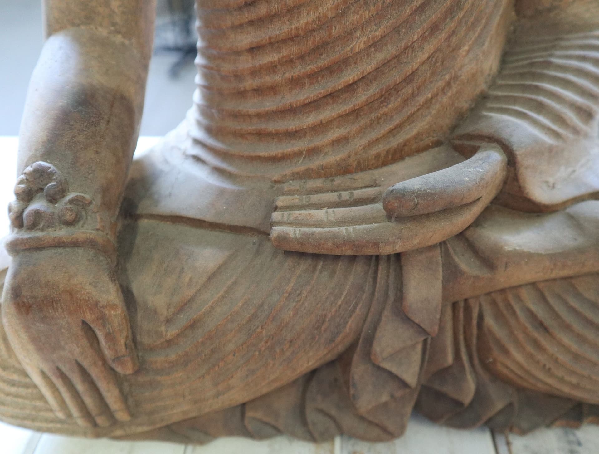 Statua Buddha in Legno Suar di Bali 45 cm – Scultura Artigianale Zen Realizzata a Mano - 4