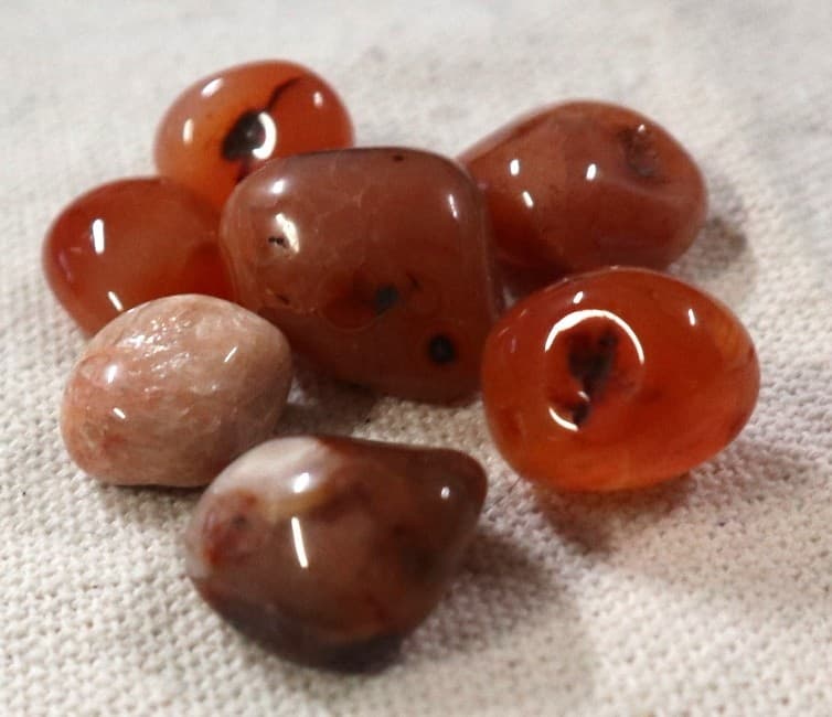 Set 7 Pietre di Corniola Rossa – Cristalli Naturali di Carnelian per Energia, Astrologia e Benessere. - 2