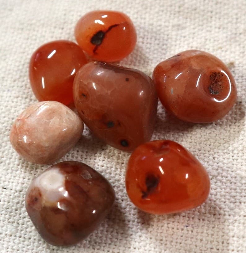 Set 7 Pietre di Corniola Rossa – Cristalli Naturali di Carnelian per Energia, Astrologia e Benessere. - 3