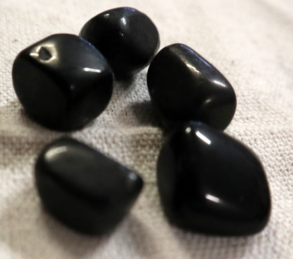 Set 5 Pietre di Sunghite – Cristalli Naturali di Shungite per Energia e Protezione. - 4