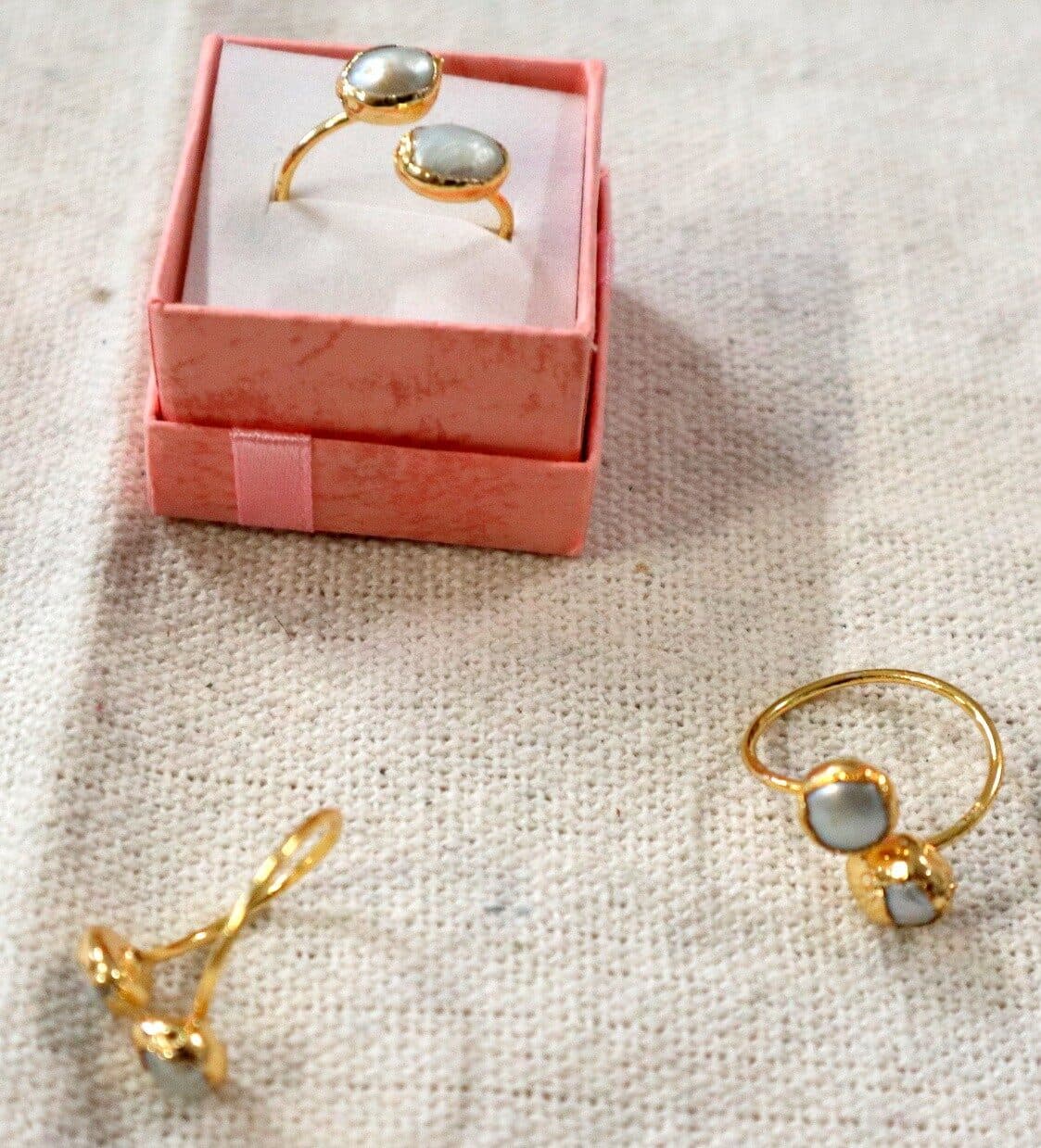 ✨ Anello Artigianale in Acciaio Dorato con Madreperla Grezza ✨ San Valentino - 3