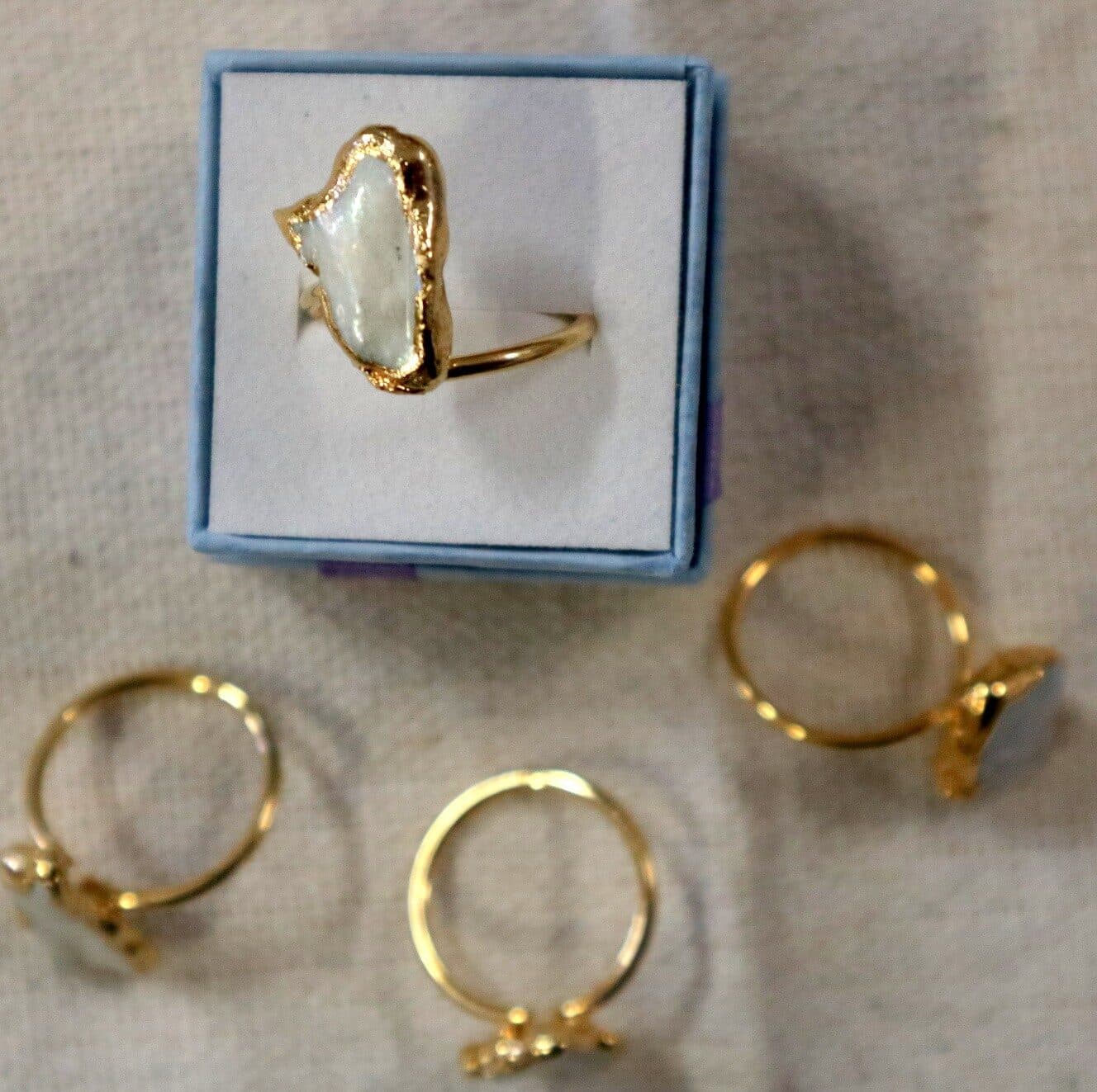✨ Anello Artigianale in Acciaio Dorato con Madreperla Grezza ✨ San Valentino Amore - 4