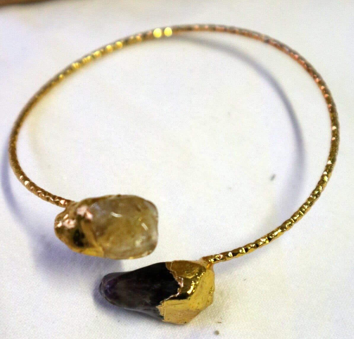 ✨ Bracciale Artigianale in Acciaio con Bagno Galvanico in Oro, Ametista e Citrino Grezzi ✨ - 2