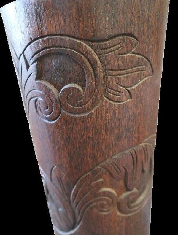Vaso artigianale in legno di cocco scolpito a mano – Indonesia | Arredo naturale di grande impatto - 5