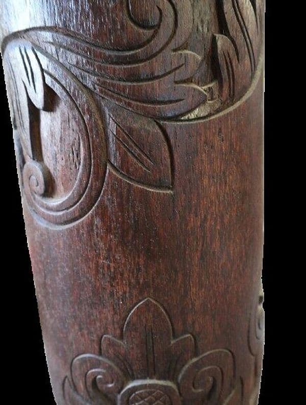 Vaso artigianale in legno di cocco scolpito a mano – Indonesia | Arredo naturale di grande impatto - 8