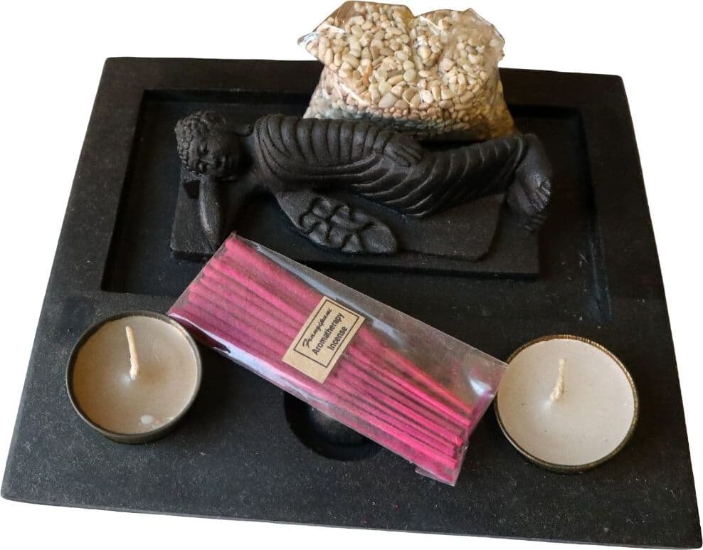 Giardino Zen con Buddha Sdraiato in Pietra – Base Artigianale 22x16 cm – Sabbia Nera, Candele e Incenso - 4