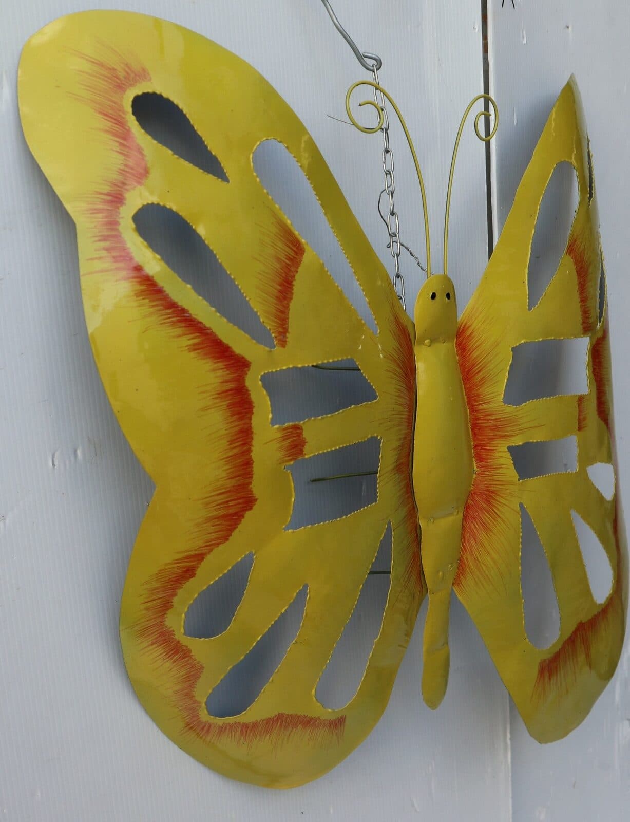 Farfalla decorativa in metallo dipinto sfruttabile come applique gialla cm 50 - 5