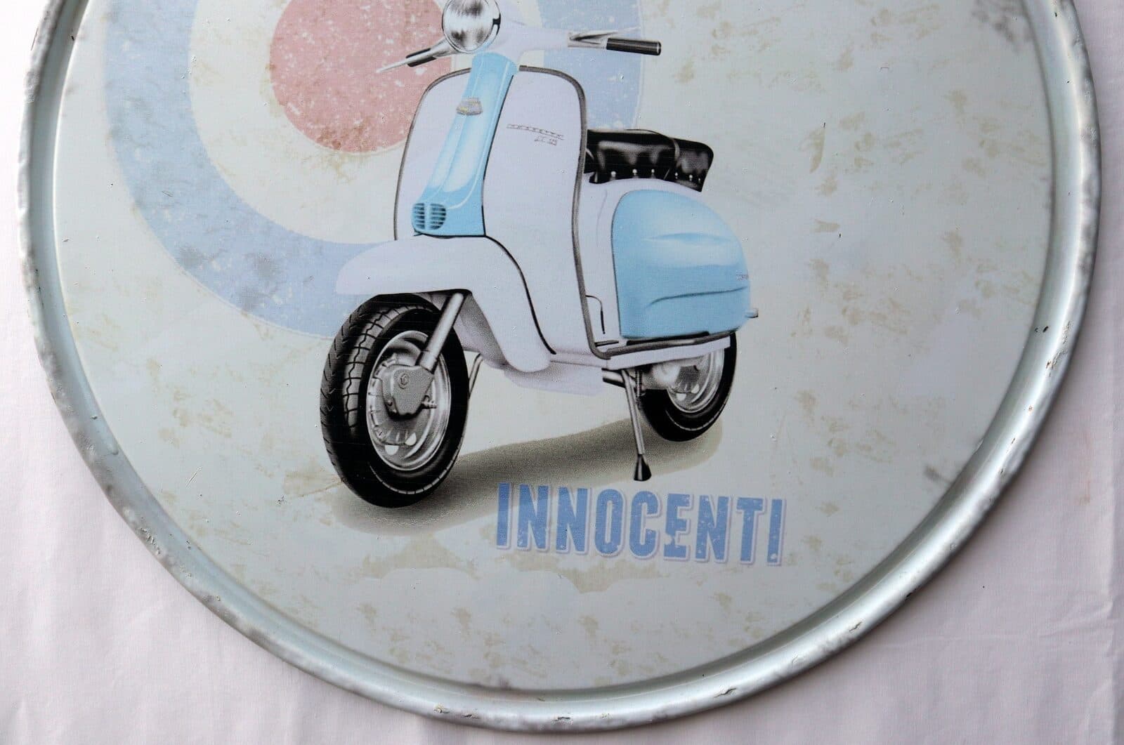 Pannello decorativo  in Metallo rappresentante la mitica Lambretta cm  58 - 4
