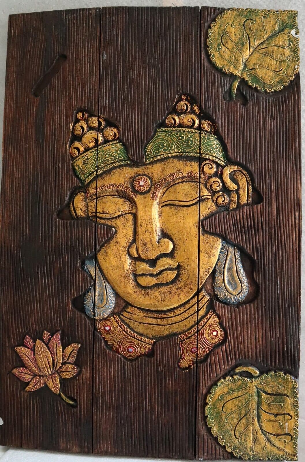 Pannello decorativo in legno trittico con intagli volto di Buddha " cm 80x52x2 dipinto parete