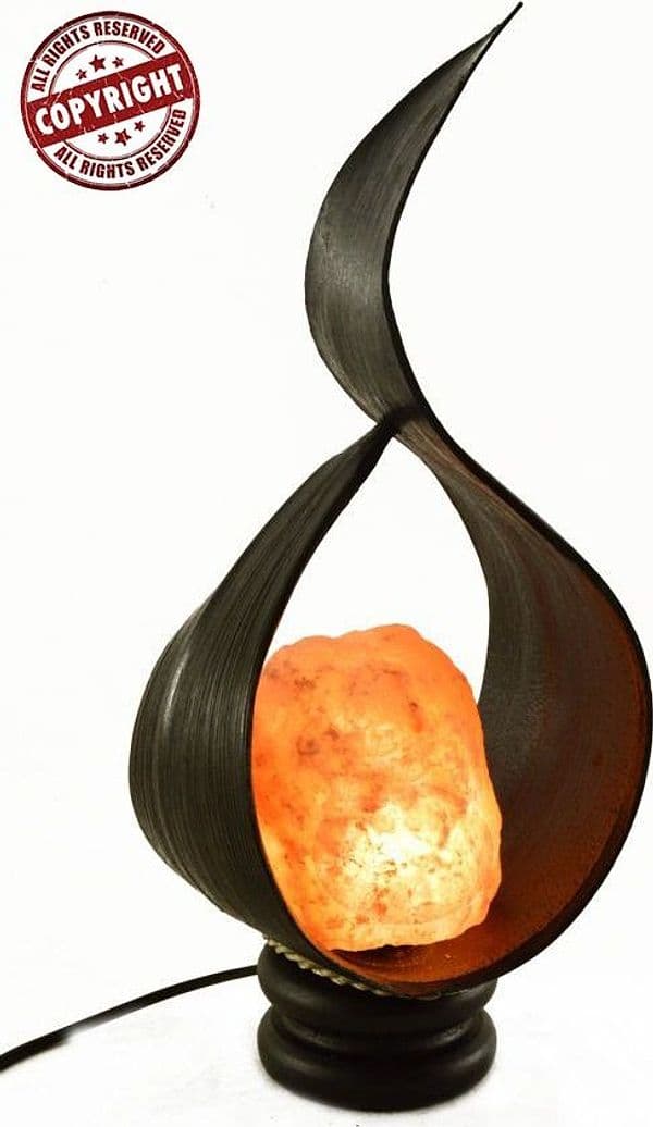 Lampada di sale irripetibile creata in con foglia di cocco a "Goccia" nera - 2