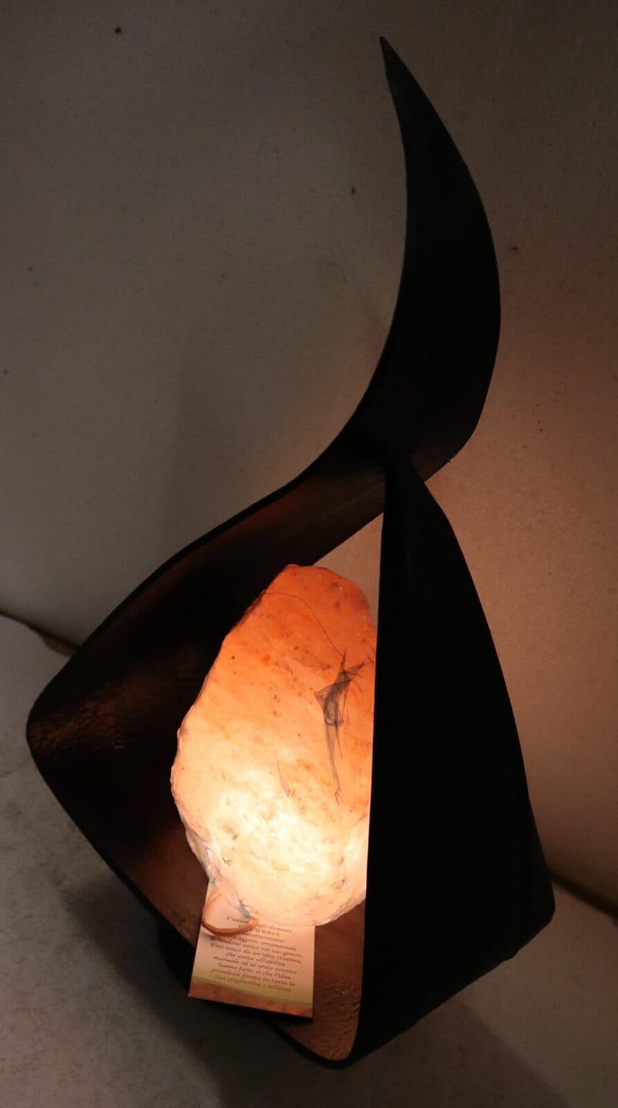 Lampada di sale irripetibile creata in con foglia di cocco a "Goccia" nera - 6