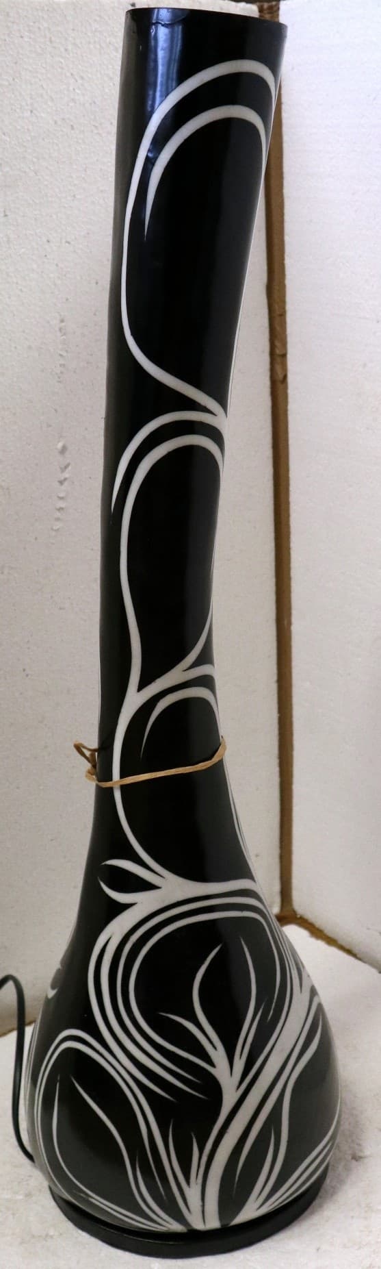 Lampada da tavolo abatjour  in resina a bottiglia dipinta a mano nera interno bianco cm 20x20x67h - 7
