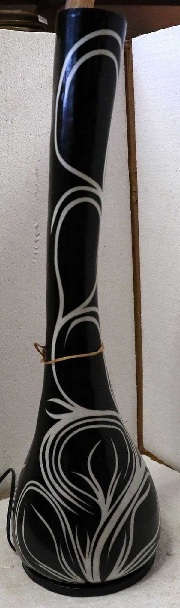 Lampada da tavolo abatjour  in resina a bottiglia dipinta a mano nera interno bianco cm 20x20x67h - 8
