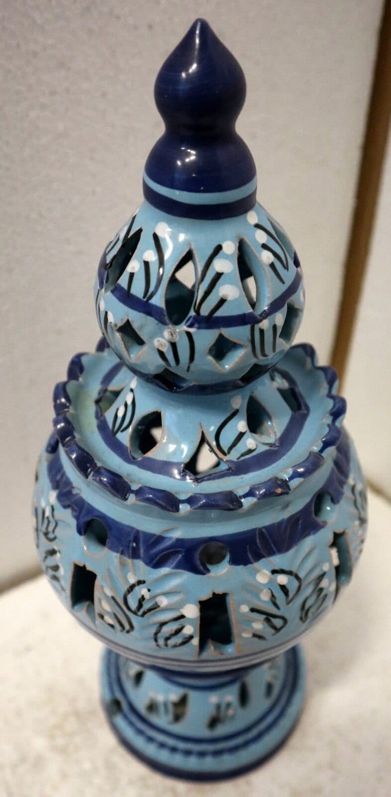 Porta Candela in ceramica smaltata turchese realizzata a mano cm 15x15x32h h - 7