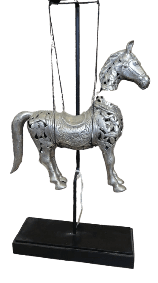 Scultura Cavallo in Metallo Intarsiato – Artigianato Indonesiano – 104 cm con Piedistallo - 2