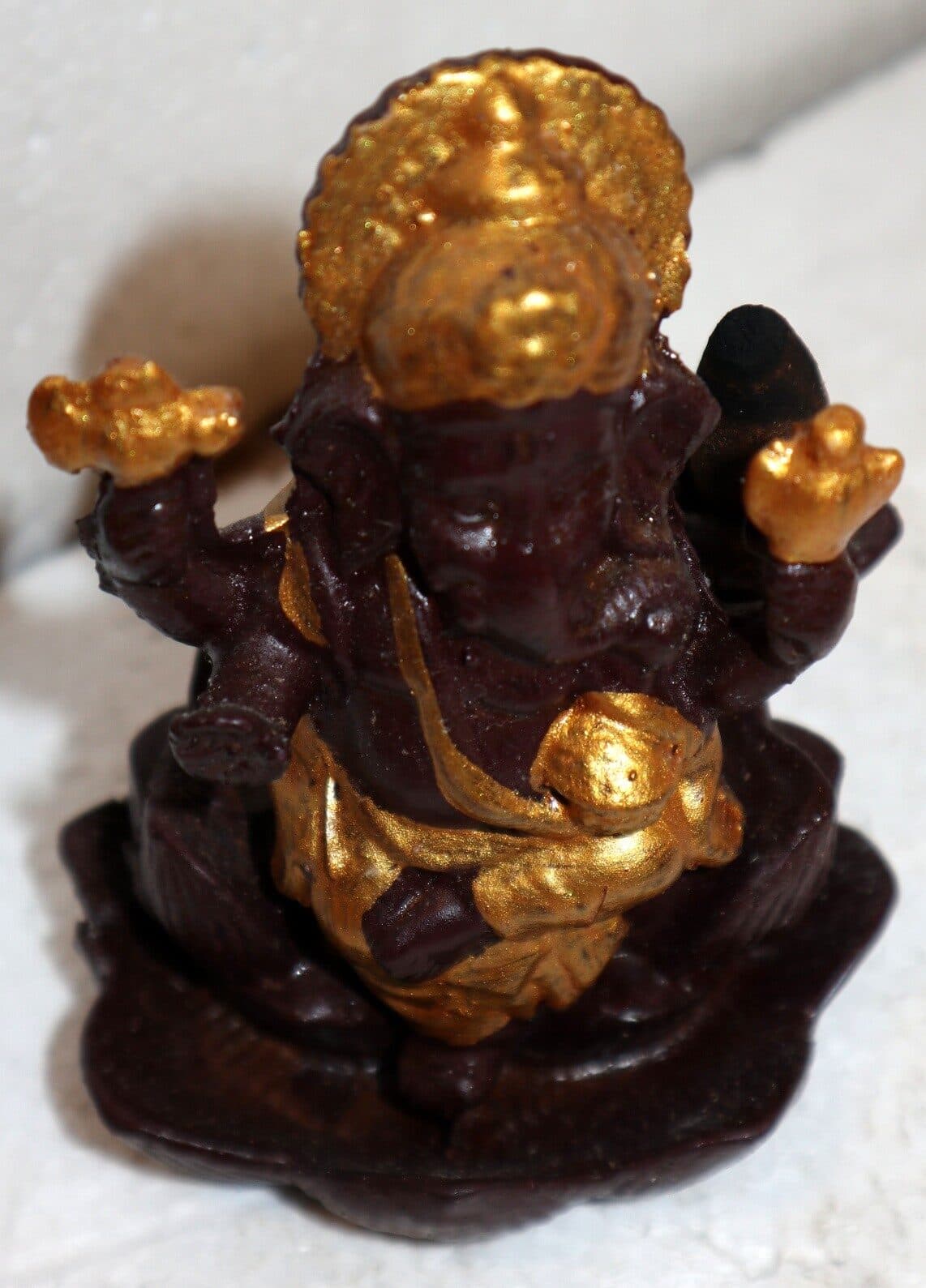Fontana di fumo Ganesh divinità in resina marone ed oro realizzato a mano cm 10x13x10h - 3