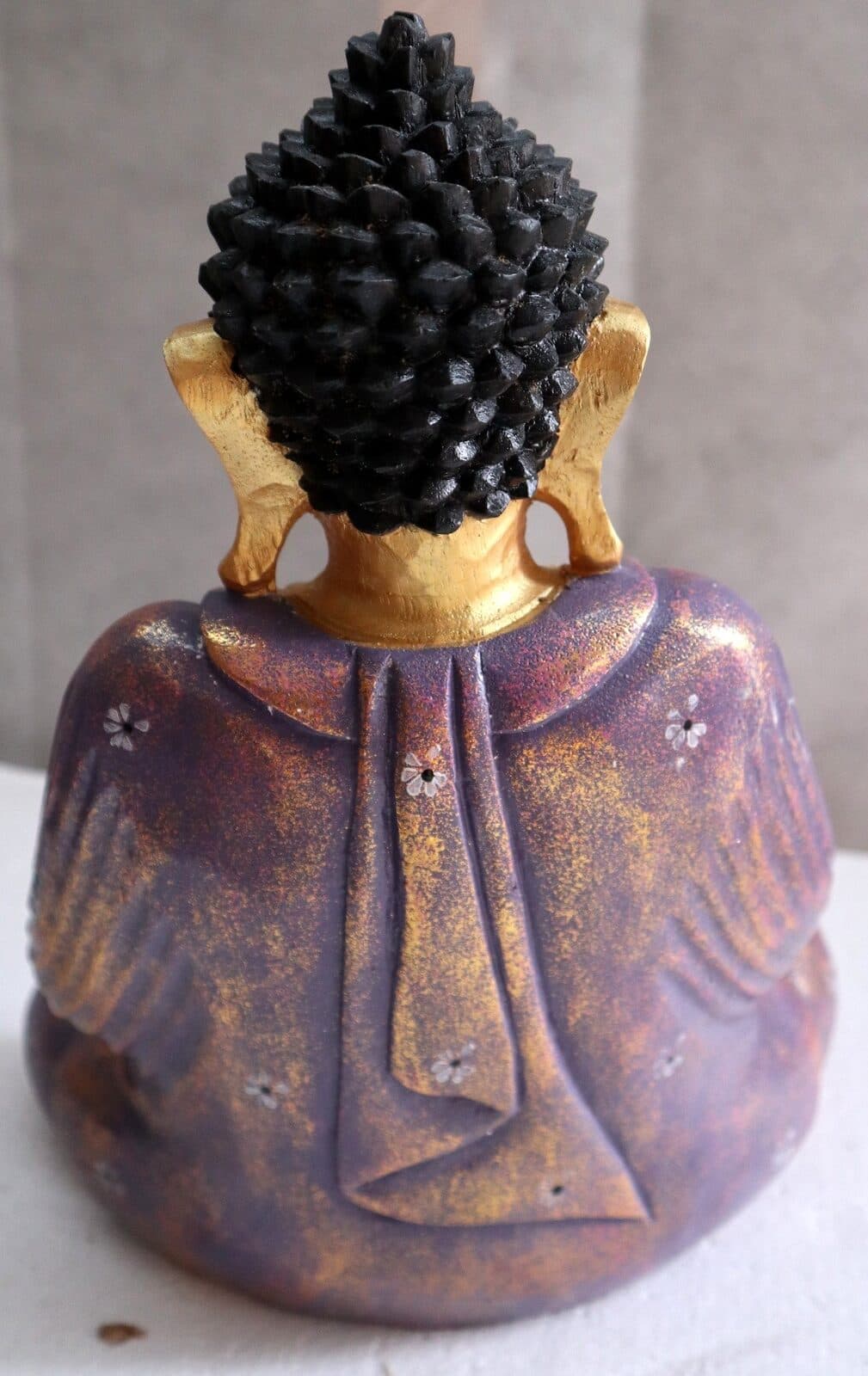 Buddha scultura il legno massello noce indiano o suar  cm 25x12x30h viola e oro con fiori statua - 4
