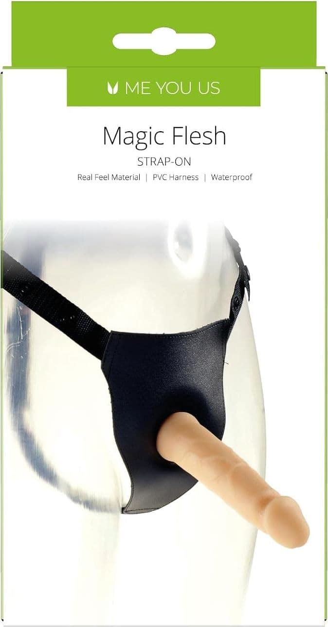 Me You Us Magic Flesh Strap-On 18 cm con Dildo Anatomico e Harness Nero in PVC Impermeabile - 3