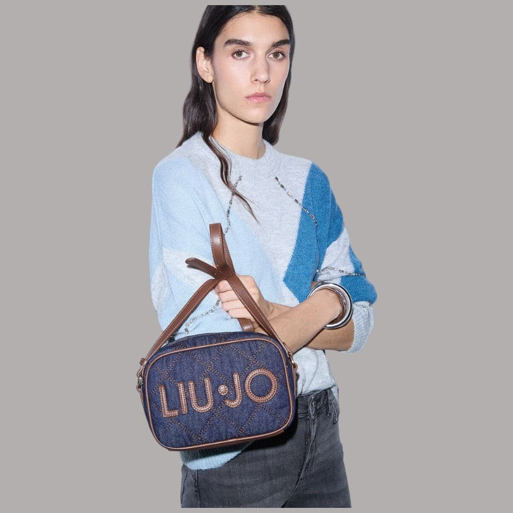 Borsa a tracolla Liu Jo AF6119 con logo maxi metallico e effetto trapuntato - 2