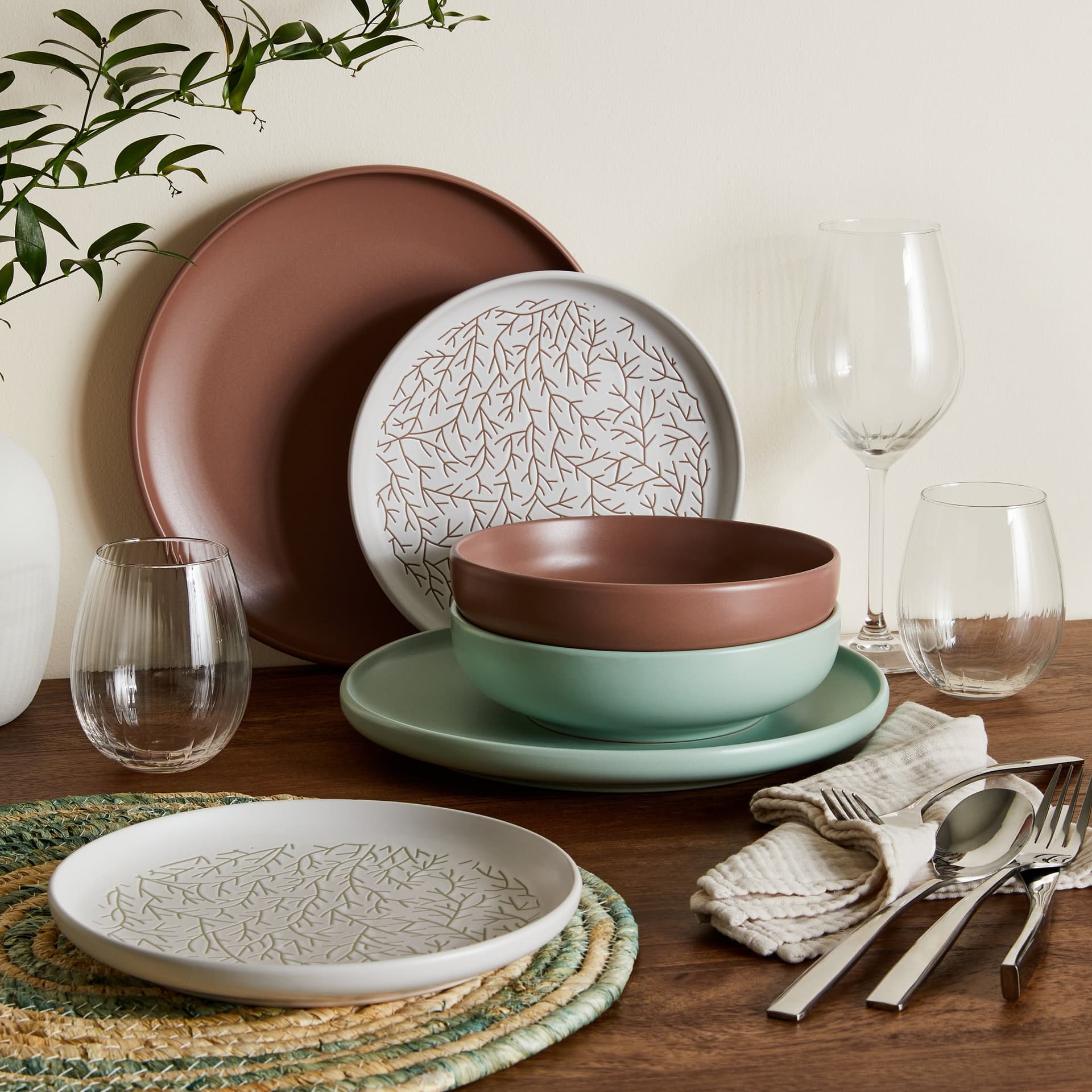 Servizio Piatti Blom 18 Pezzi in Stoneware Brown, Set Tavola in Gres Ceramico Marrone per 6 Persone, Design Moderno ed Elegante - 2