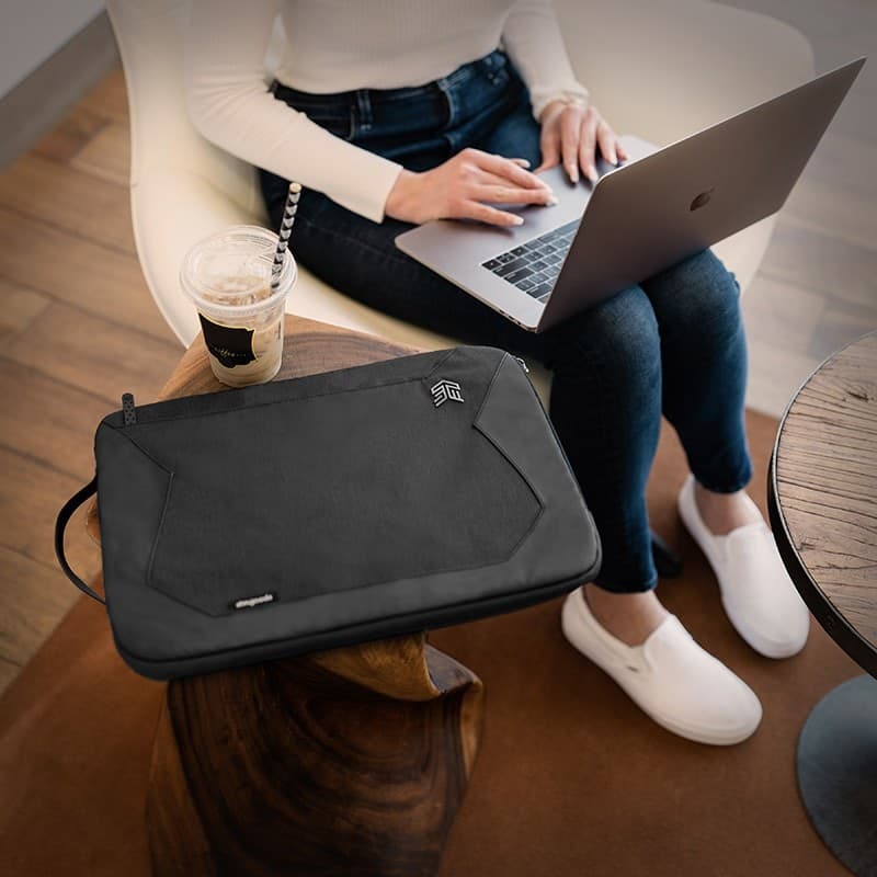 STM Myth - Sleeve with belt for MacBook Pro 13" / MacBook Air 13" / Notebook 13" (granite black) - 5