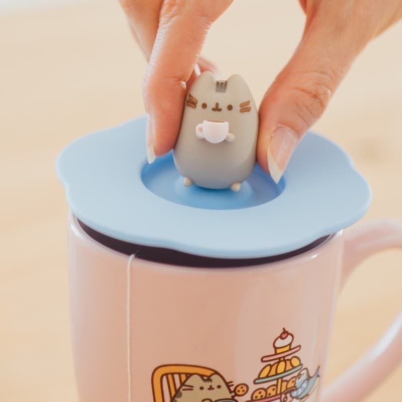 Pusheen - Tazza in ceramica con coperchio in silicone e figura 3D, 350 ml - 5