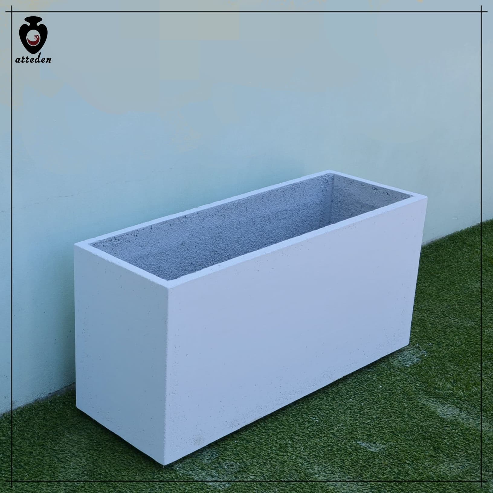 Fioriera altezza cm 43 in cemento bianco - 3