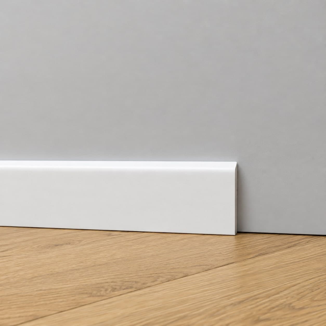 bancale da 100 ML di Battiscopa PREMIUM in legno MASSELLO BC 40x9mm laccato bianco liscio - 4