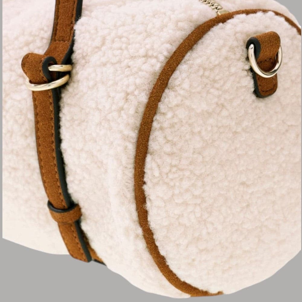 Mini borsa a tracolla Guess Taylor effetto teddy bianca - 7