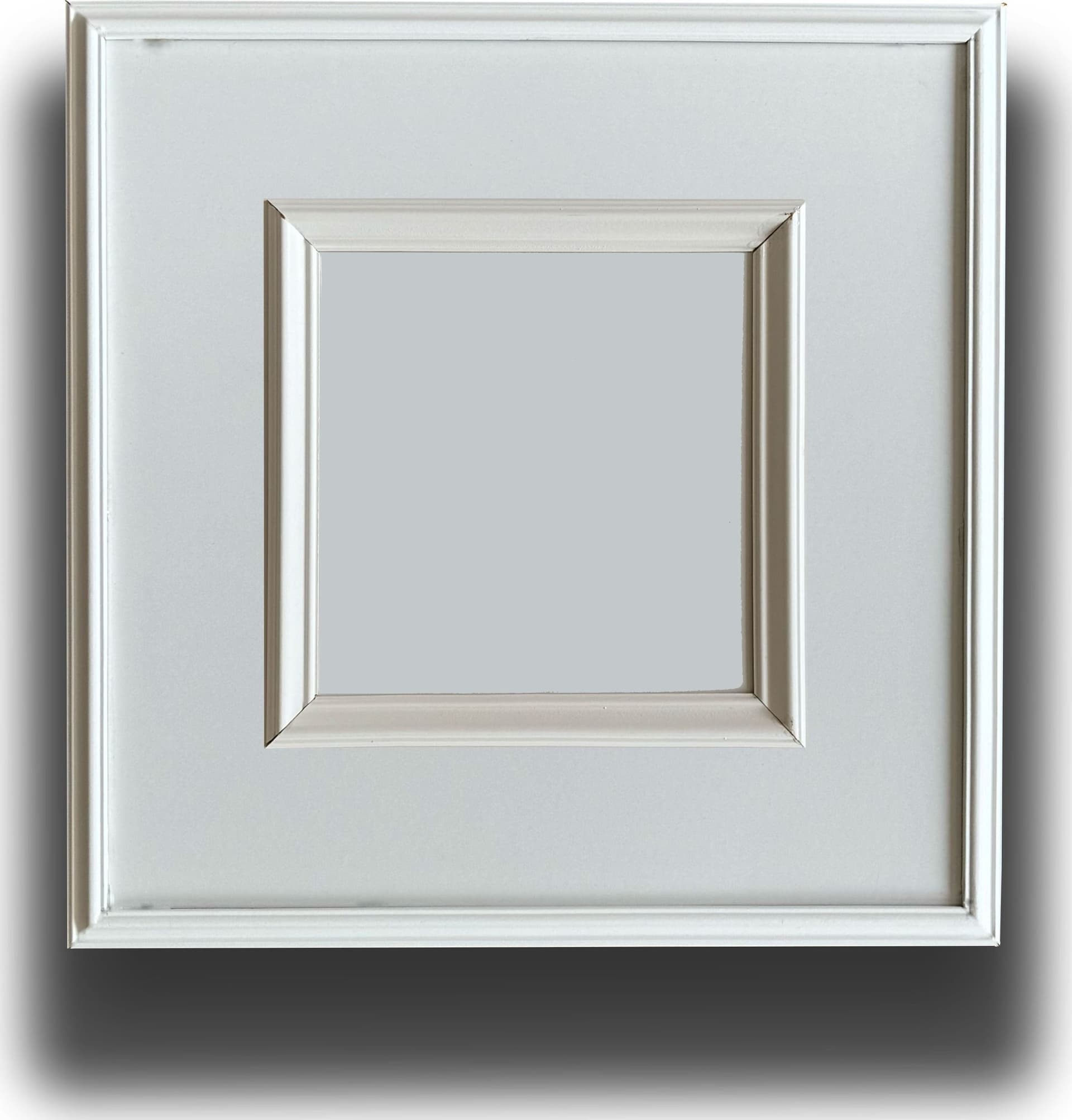 Profilo Bugna per Boiserie in Legno Massello di Ayous Bianco Laccato 30x18 mm con Gola 4x6 mm – Barra da 2,25 m - 8