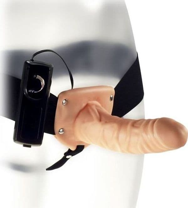 Strap-On Vibrante Me You Us The Penetrator 15 cm Flesh con Dildo Solido e Harness Elastico - 3