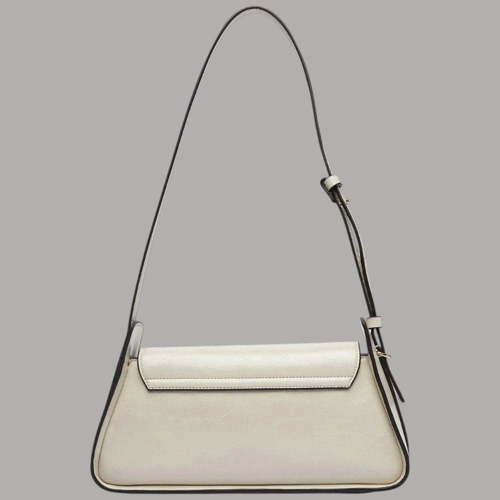 Borsa a spalla Guess Xena con patta e spallaccio regolabile - 7