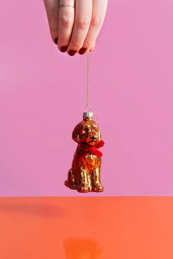 Decorazione Natalizia Labradoodle in Vetro Marrone e Oro da Appendere, Addobbo a Forma di Cane per Albero di Natale, 11 cm - 2