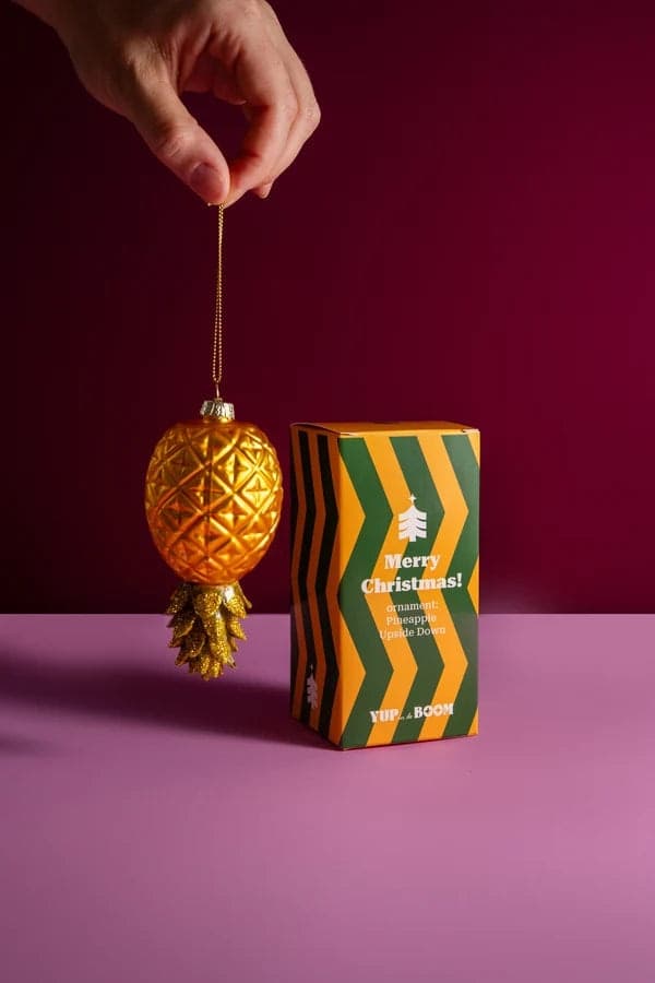 Decorazione Natalizia Ananas Capovolto in Vetro Giallo e Verde da Appendere, Addobbo Originale per Albero di Natale, 12 cm - 3