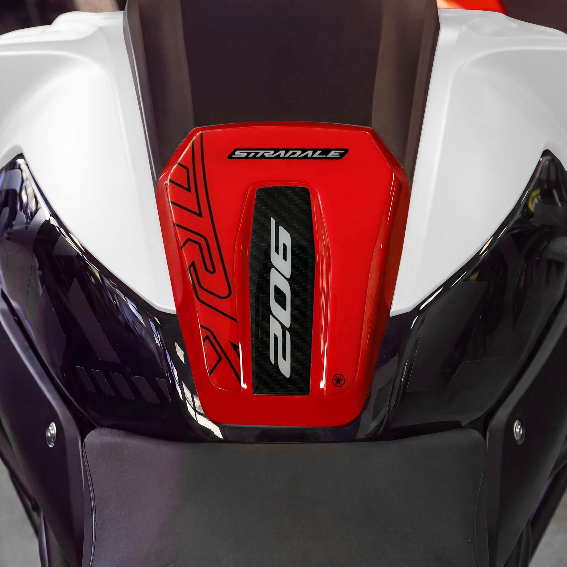 Adesivo Paraserbatoio moto compatibile con Benelli TRK 902 Stradale 2026 - 6