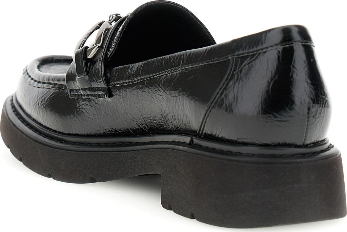 MOCASSINO CON ACCESSORIO IN SINTETICO LUCIDO EFFETTO PELLE STROPICCIATA - 2