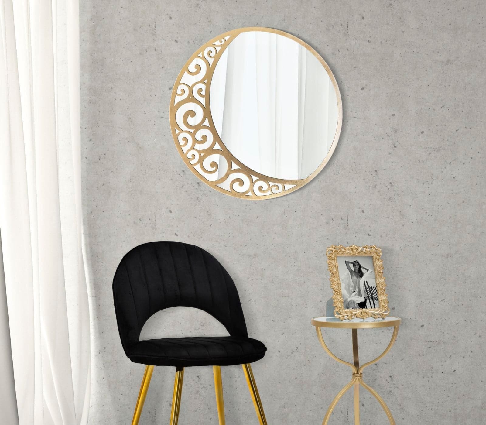 Specchio da parete luna in ferro per bagni e camere da letto in Specchi da parete Decor Space - Altamura, commercioVirtuoso.it