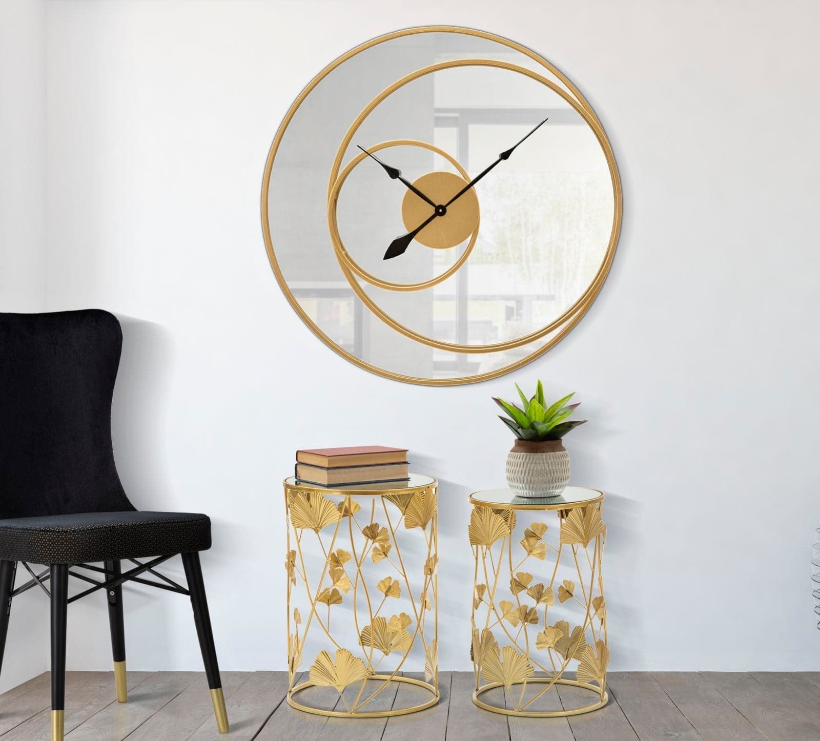 Specchio da parete con orologio color oro per bagni e camere da letto in Specchi da parete Decor Space - Altamura, commercioVirtuoso.it