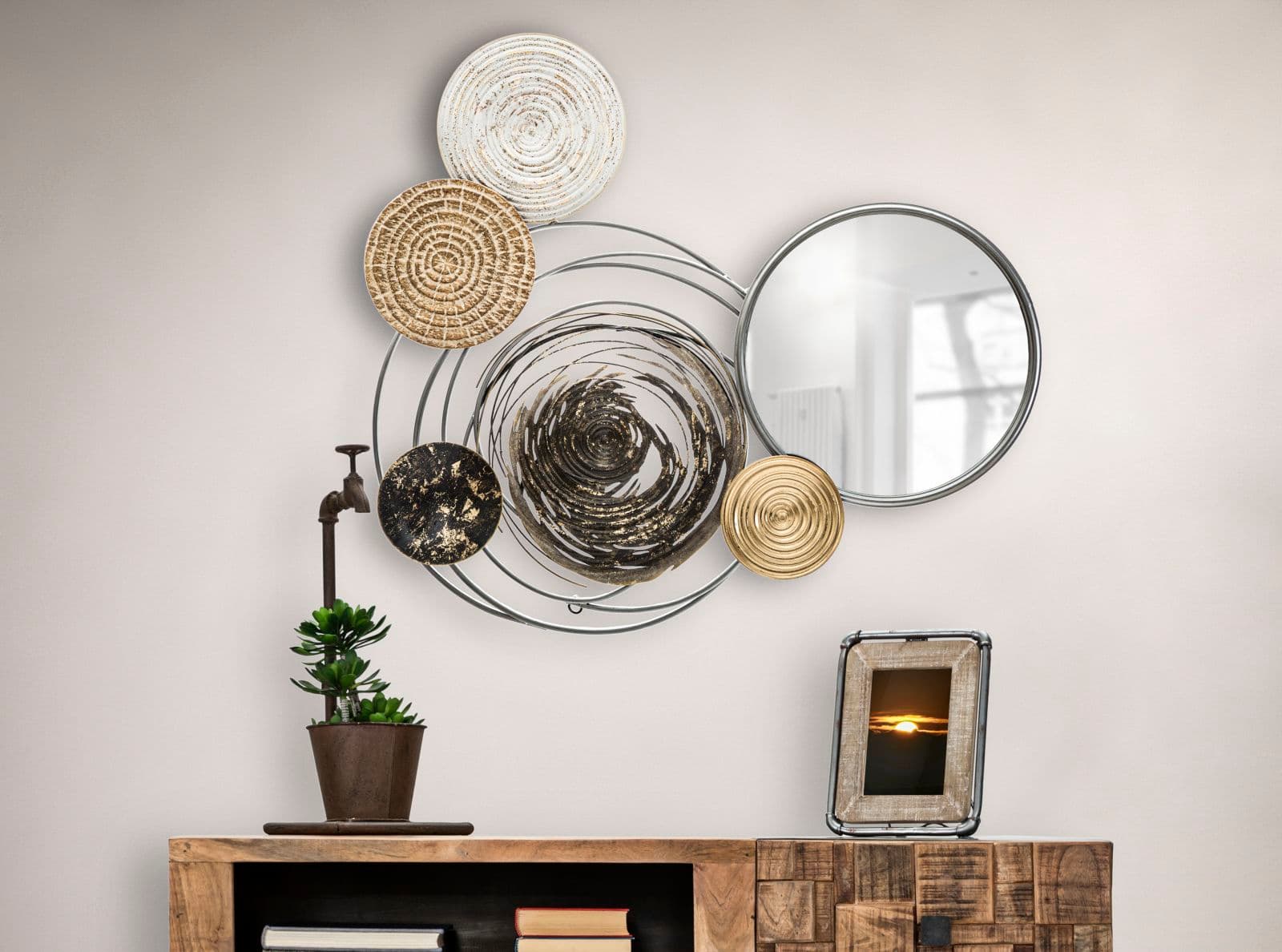 Pannello specchio decorativo struttura in ferro per decorazioni ambienti in Specchi da parete Decor Space - Altamura, commercioVirtuoso.it