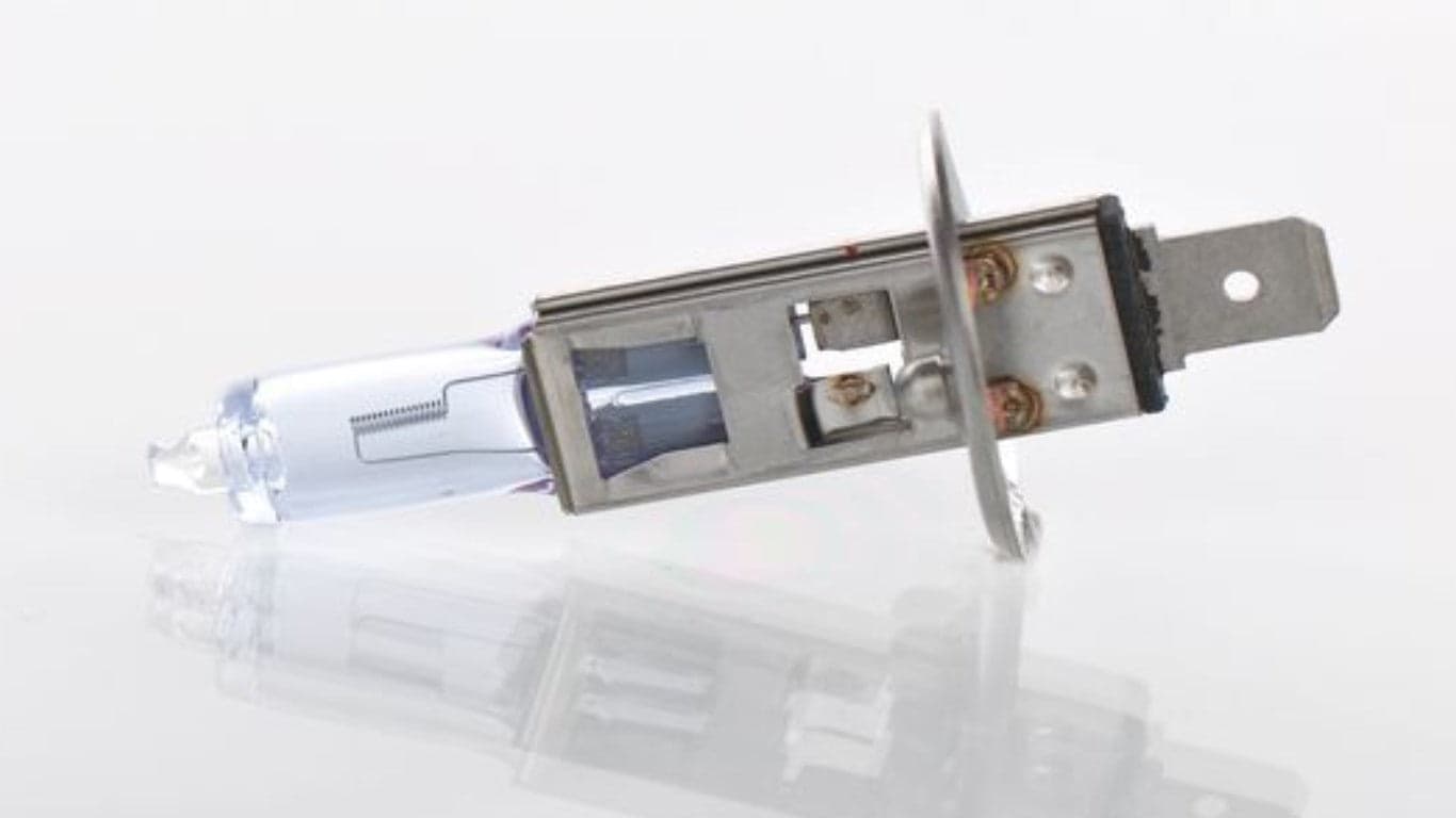 BOSCH - LAMPADINA XENON BLUE, FARO DI PROFONDITA' - 55W, 12V, H1 in Lampadine speciali Stockdoc - Terni, commercioVirtuoso.it
