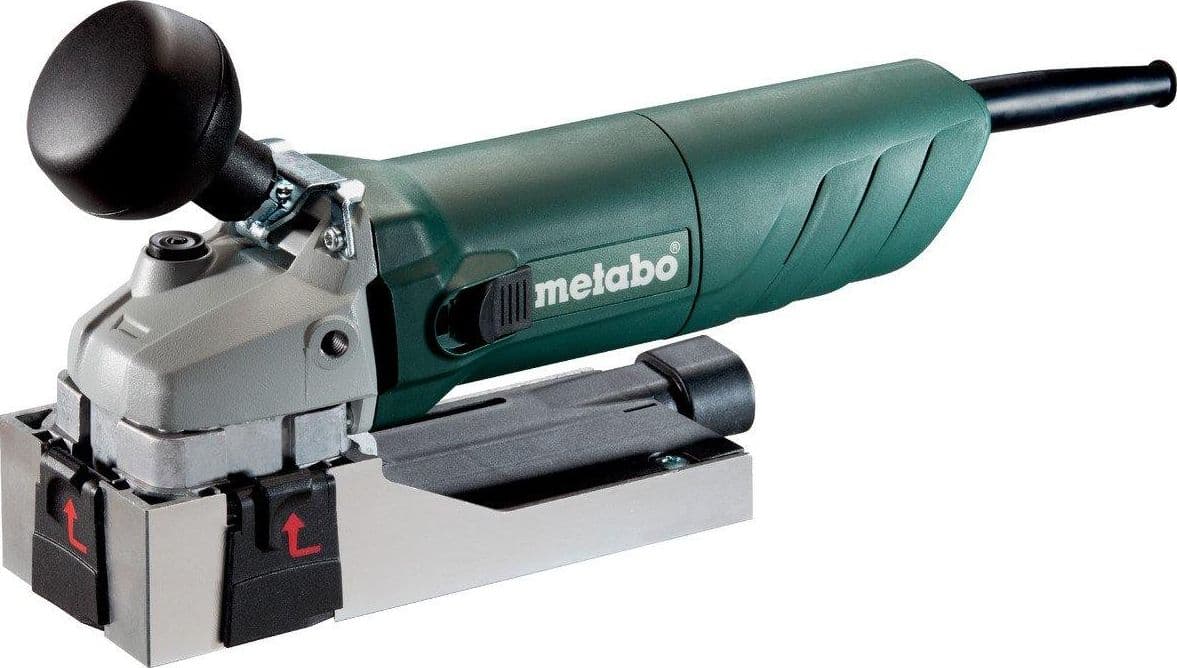 Fresa sverniciatrice 710W LF724S elimina vernici e smalti da superfici piane in legno METABO in Frese Eternal Brico - Ariano Irpino, commercioVirtuoso.it