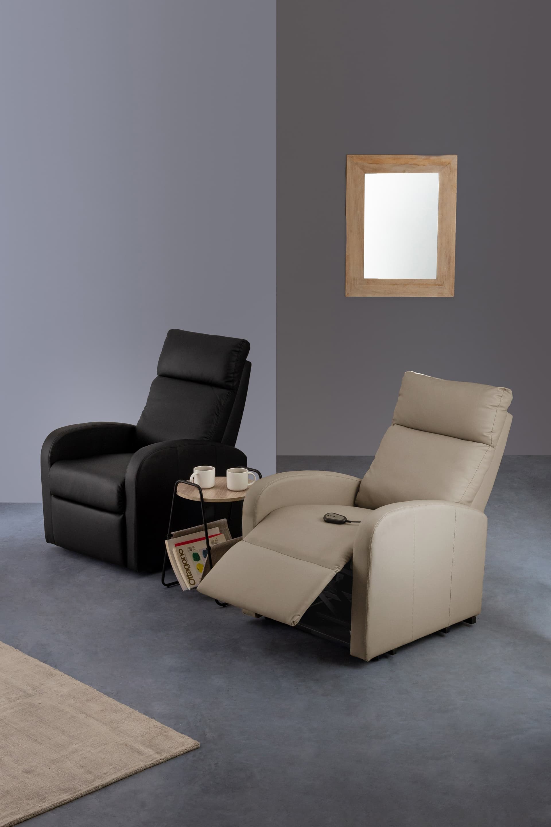 Specchio da parete con cornice in legno "Tiziano" in Specchi da parete Decor Space - Altamura, commercioVirtuoso.it