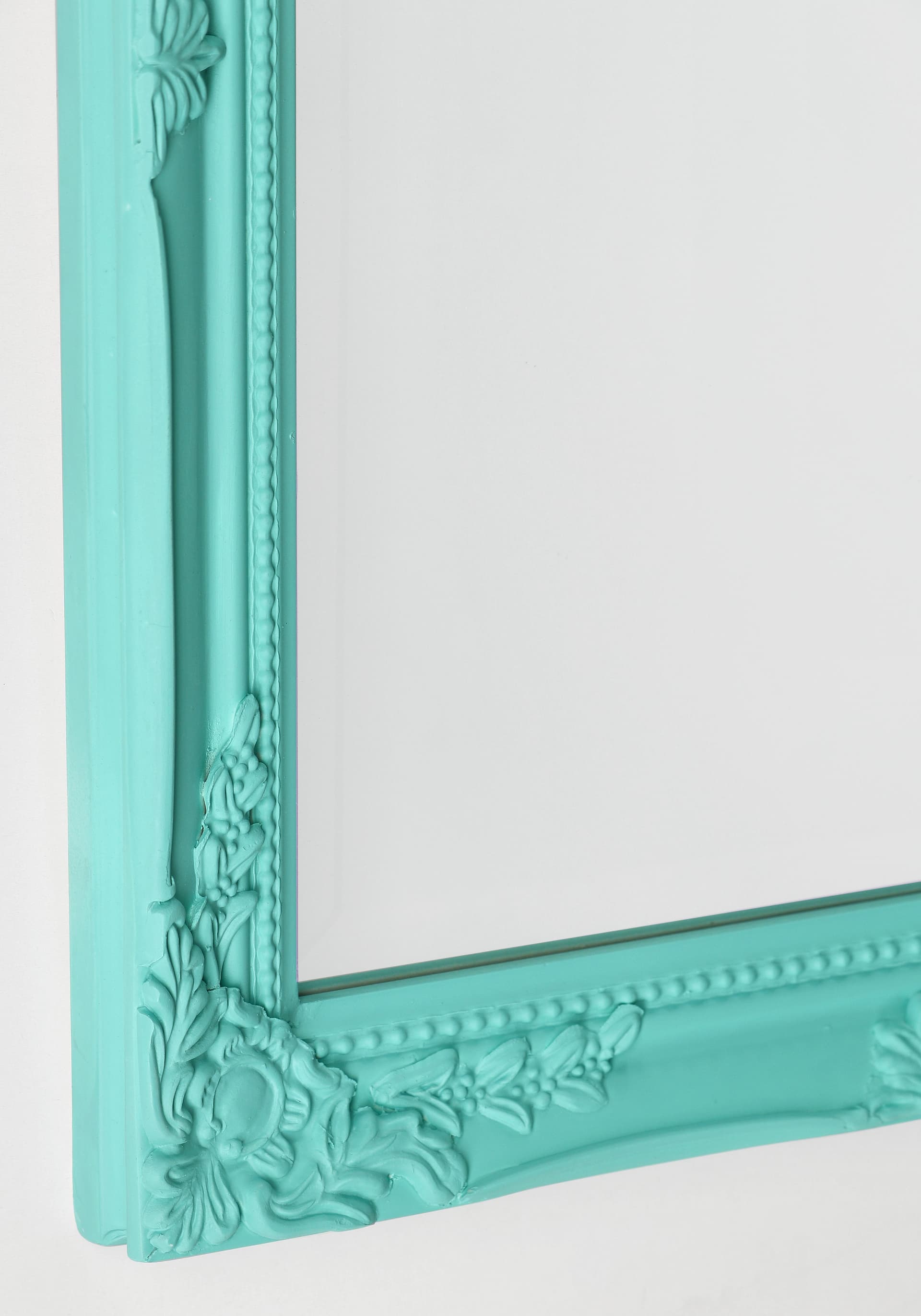 Specchio con cornice in legno "Miro" 36X46 cm in Specchi da parete Decor Space - Altamura, commercioVirtuoso.it