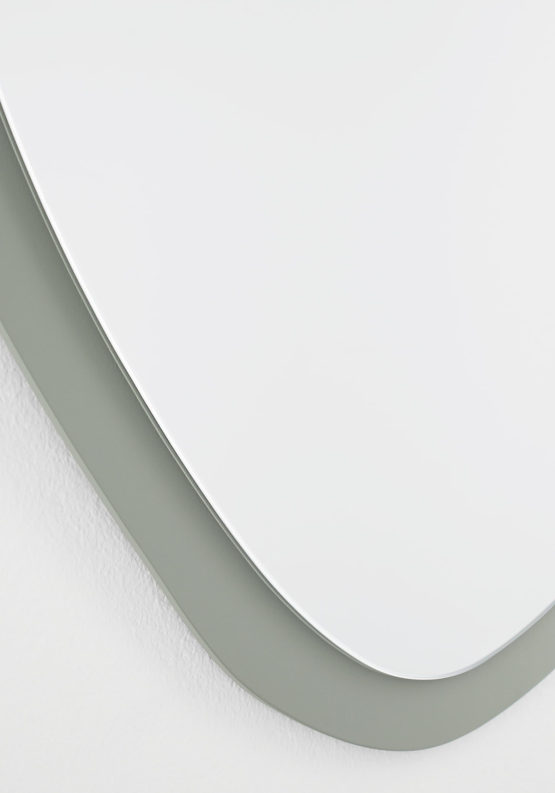 Specchio con cornice in mdf "Asteroid" h 51x1x79 cm in Specchi da parete Decor Space - Altamura, commercioVirtuoso.it
